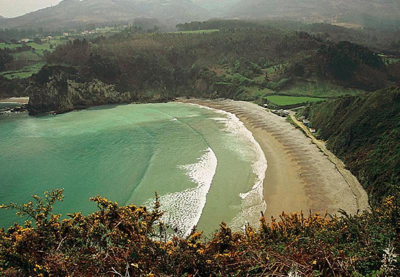 Вилла C'Genoveva Complejo Turistico Rural Caleacabo Бьескас Экстерьер фото